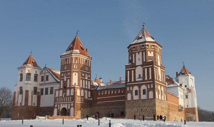 Экскурсионный тур «Новогодний Минск и замки»